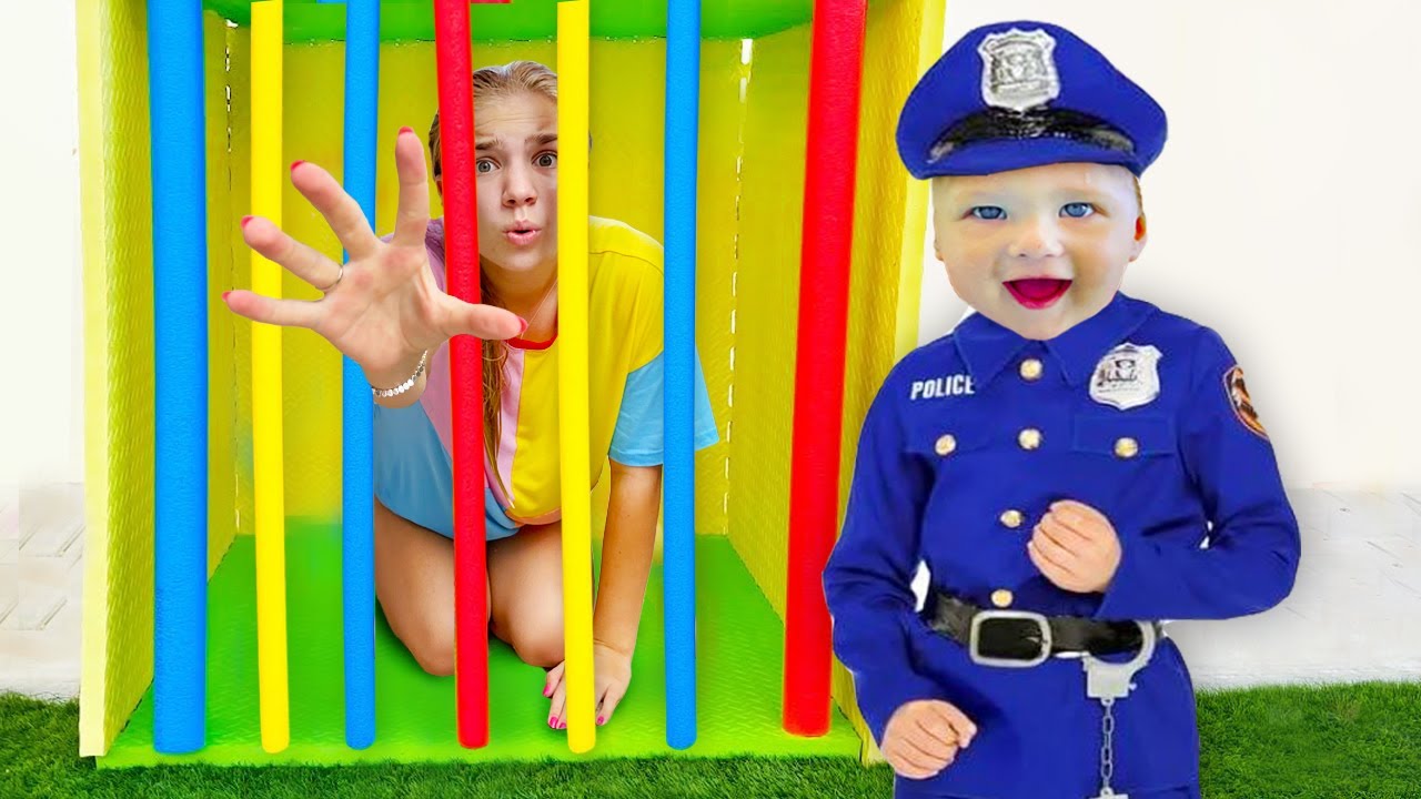 Rescue Fun with Maggi and David! Kids Pretend Play