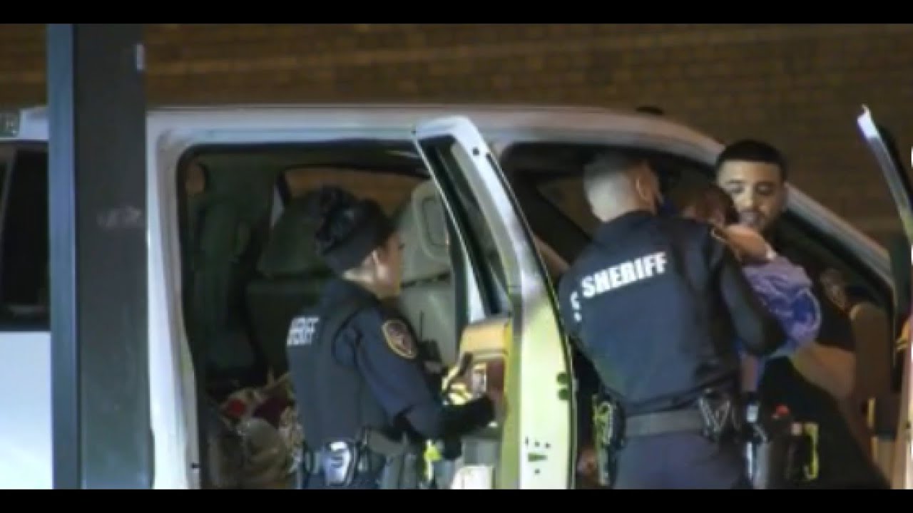 Man leads deputies on high-speed chase with 4 children in vehicle, HCSO ...