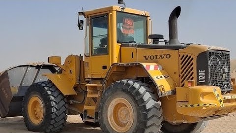 Volvo japan L120E wheelloader vs CAT 966H wheelloader work ground level loading#bigmachinechannel