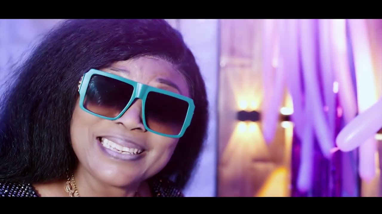 Watch C'est mon argent on YouTube Watch C'est mon argent on YouTube