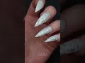 A simple technique to get that perfect snakeskin finish 🐍🤍 #nails #nailtutorial #chromenails