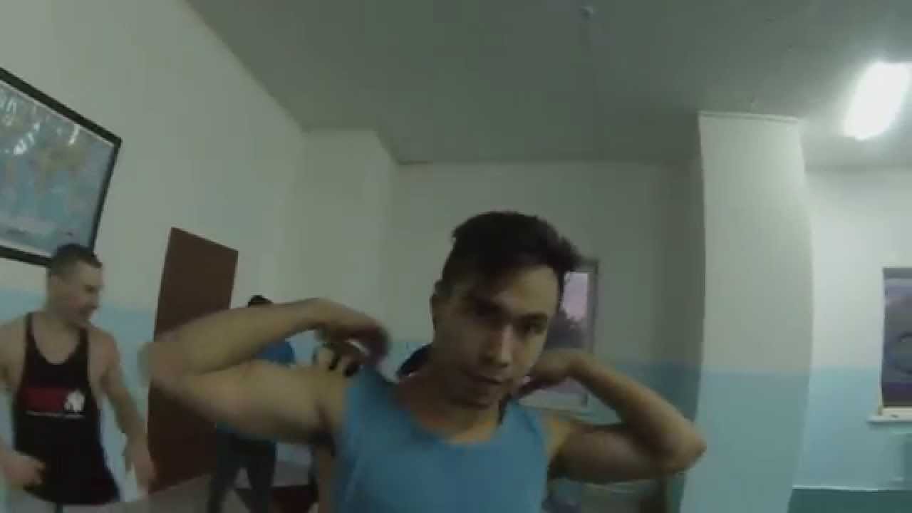 O B S K O Y B O M B Ё J