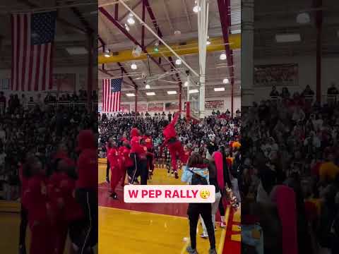 Aura in front of the whole school 🥲🔥 (via gladsathletics/IG)