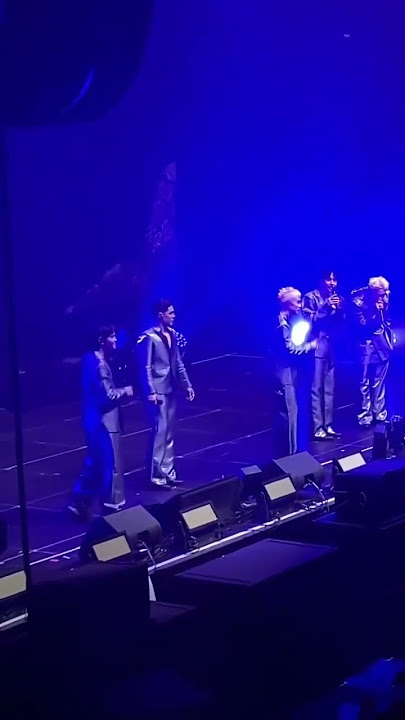 the reason bakit nakangiti sya buong concert 🥰