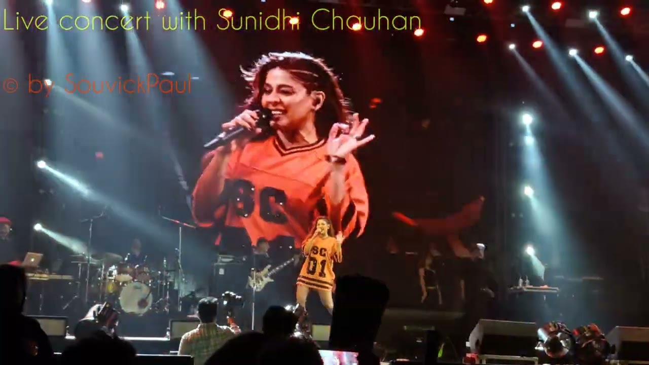 Sunidhi Chauhan live concert at Sanaka Educational Trust, Durgapur.