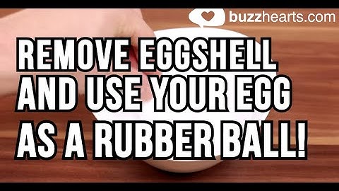 Awesome: remove eggshell and use the egg as a rubber ball! - Lifehack