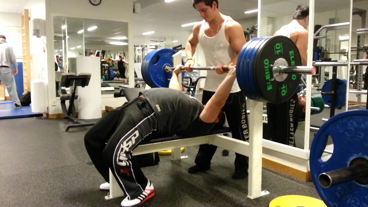 Benchpress 200kg / 440 lbs RAW - YouTube