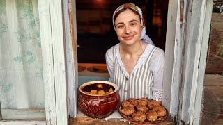 A WOMAN&#39;S LIFE IN A REMOTE VILLAGE! Cooking dinner in a wood-burning oven