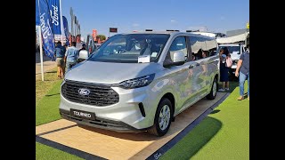 New Ford Tourneo Custom shows it face