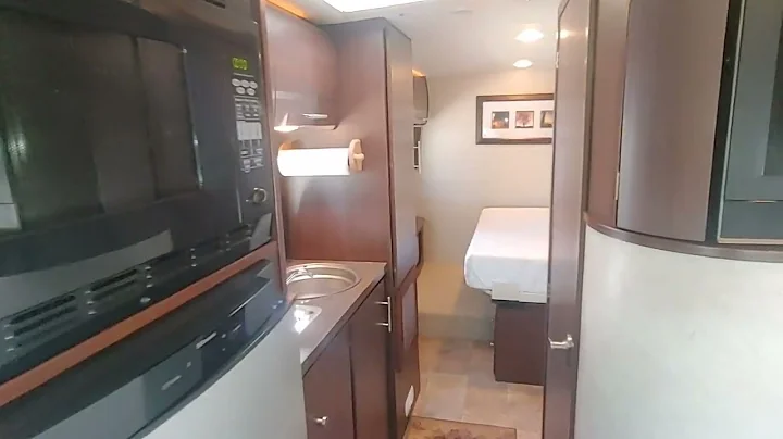 2011 Winnebago Mercedes Via 25Q