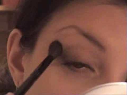 Makeup Tutorial - Trucco per occhi grandi marroni [req. carolinaukau]