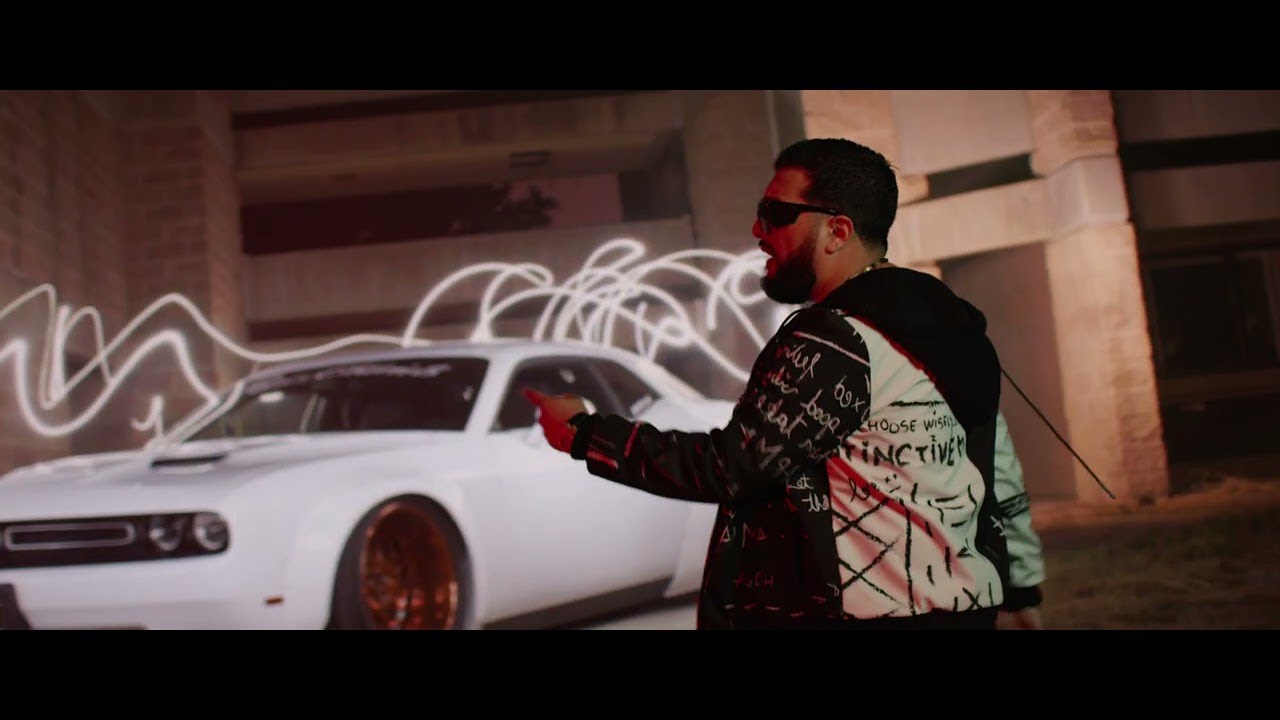 Tzanca Uraganu si Roxana Dobritoiu - Esti genul meu [videoclip oficial]