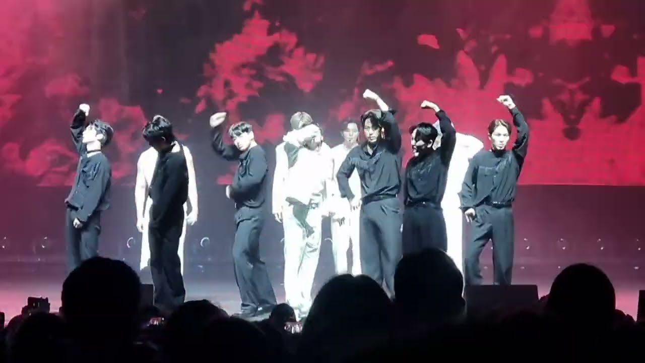 ONEUS in PARIS 121123