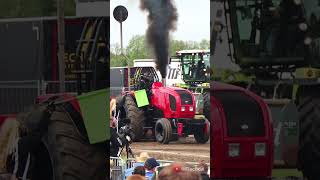 Belarus Traktor mit 1000 PS und Turbo Diesel #shorts