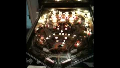 1980 Bally Space Invaders Pinball