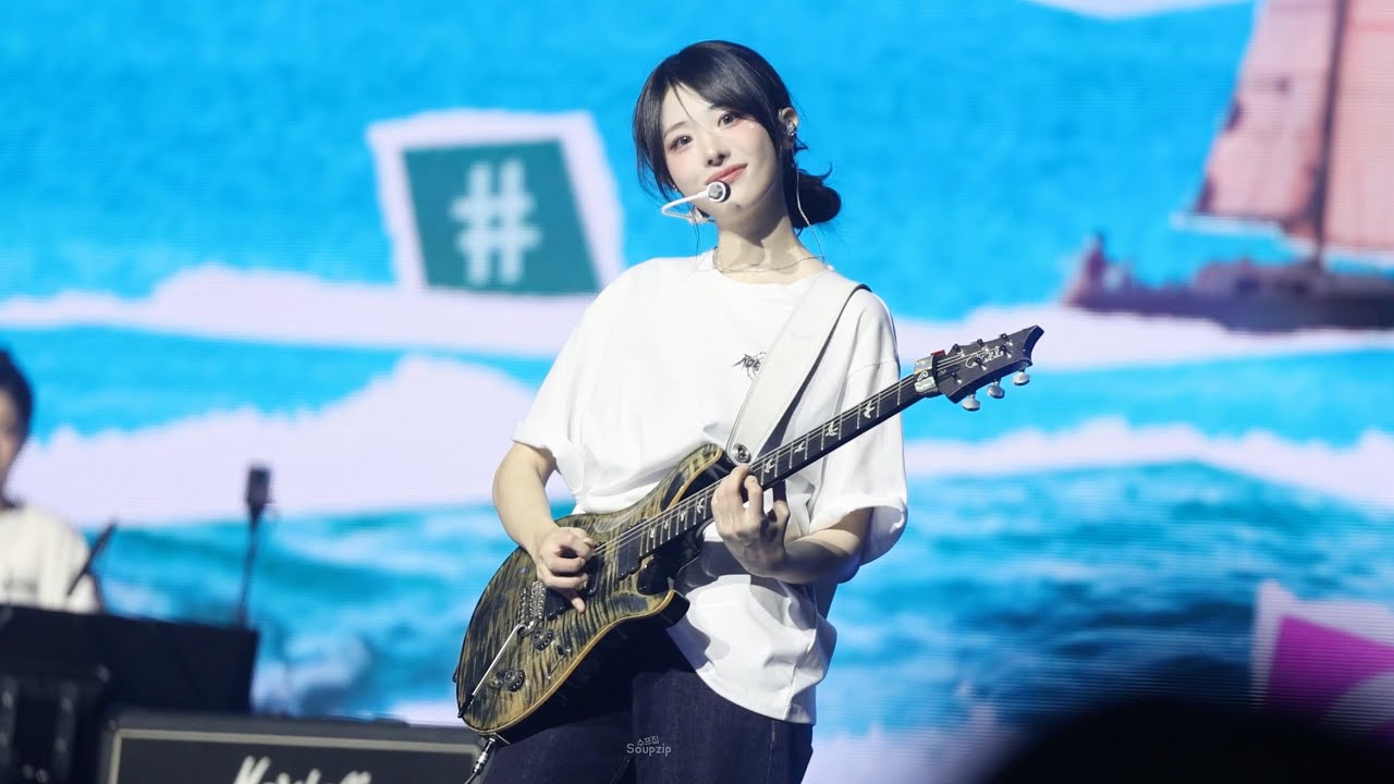 260208 QWER Hina Fancam ‘청춘서약 (Youth Promise)' / 큐더블유이알 히나 직캠