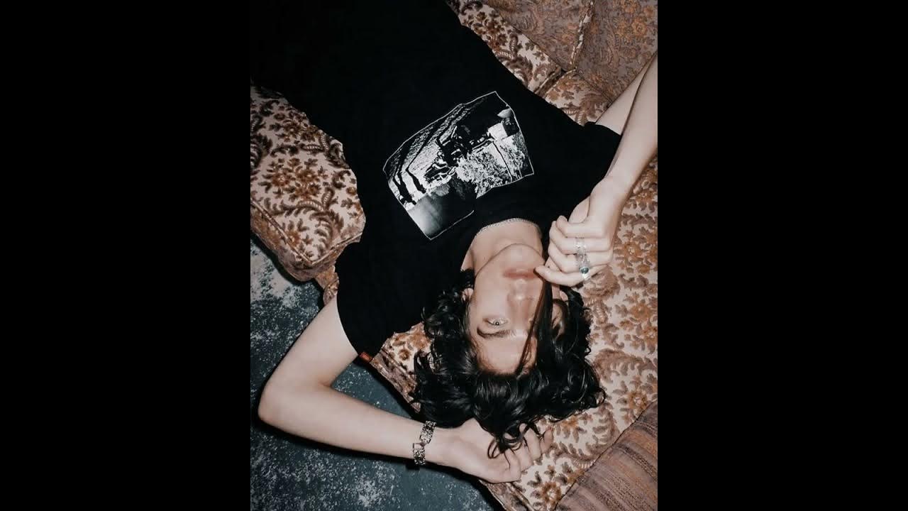 She Past Away - Sonbahar (slowed + reverb) She Past Away - Sonbahar (slowed + reverb)