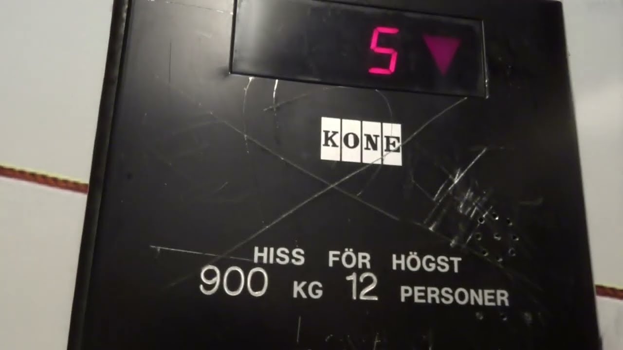 Nice but Bad Condition! old KONE elevators @ Punkt Gallerian Parking Garage, Västerås, Sweden