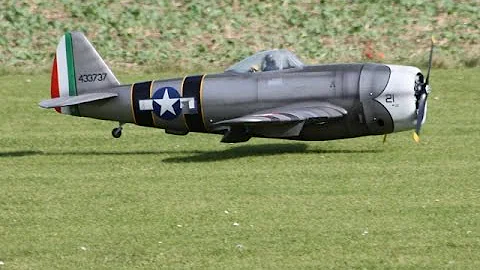 LARGE SCALE RC WW2 WARBIRDS DISPLAY - NIGEL, DANNY...