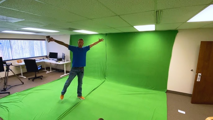 Replying to @jamesjphillips #greenscreen Louis Vuitton's magic color c