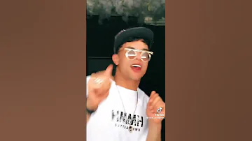 مهرجان انا مودي مش متظبط حد يجيب سيجاره والطقم مهرجانات 