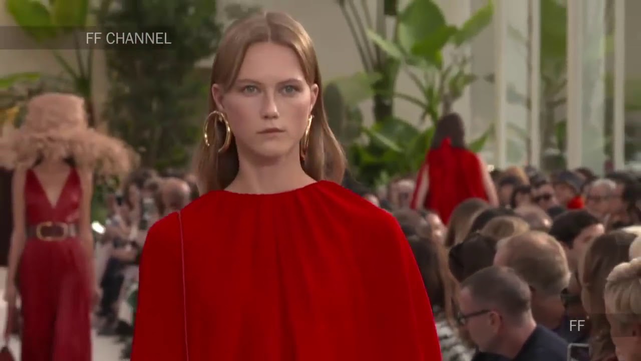 MANU and DENISE for Valentino PFW 2018