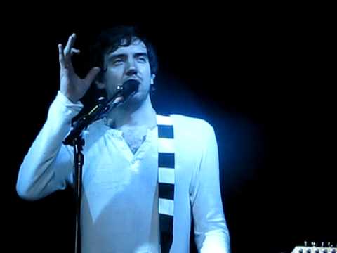 Snow Patrol- Gary Lightbody talking/singing Shut Y...