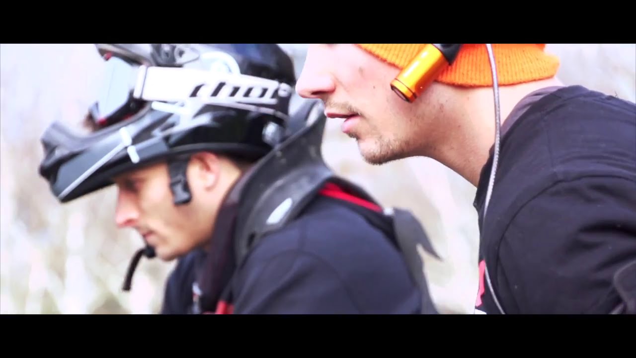 PARKOUR VS DOWNHILL 2015