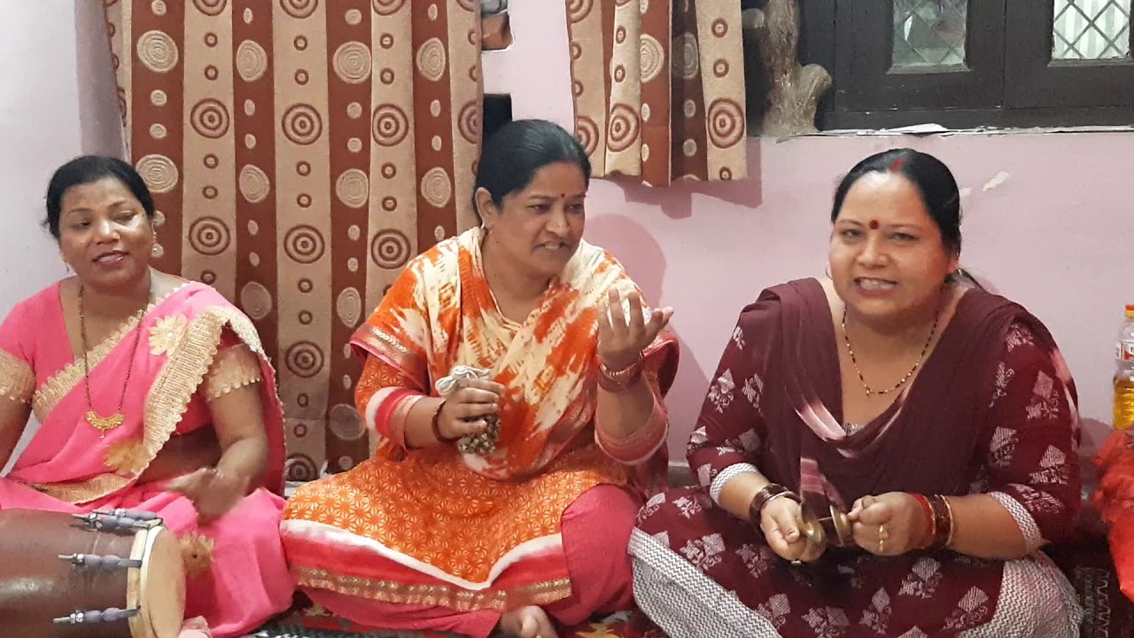 🌹श्री कृष्ण भजन🌹देखिए माता यशोदा से गोपीकायें कान्हा जी की क्या शिकायत कर रही हैं🌹with lyrics