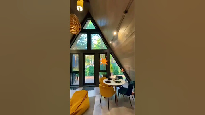 Обзор домика a-frame в лесу