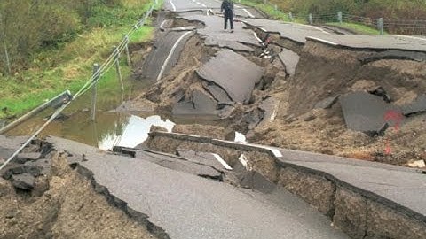 سورة الزلزلة مؤثره بصوت ياسر الدوسري