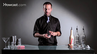 How to Do the Palm Spin Move | Flair Bartending