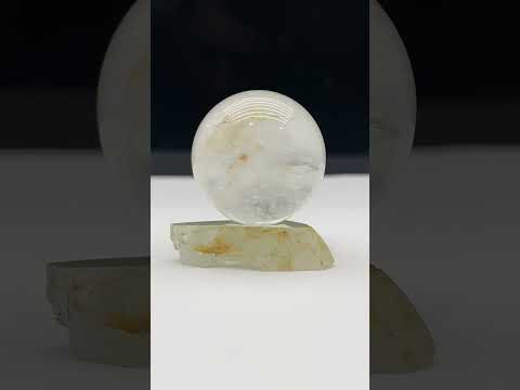 ТОПАЗ кулька 32 мм з підставкою - натуральний камінь - Намібія, видео 1