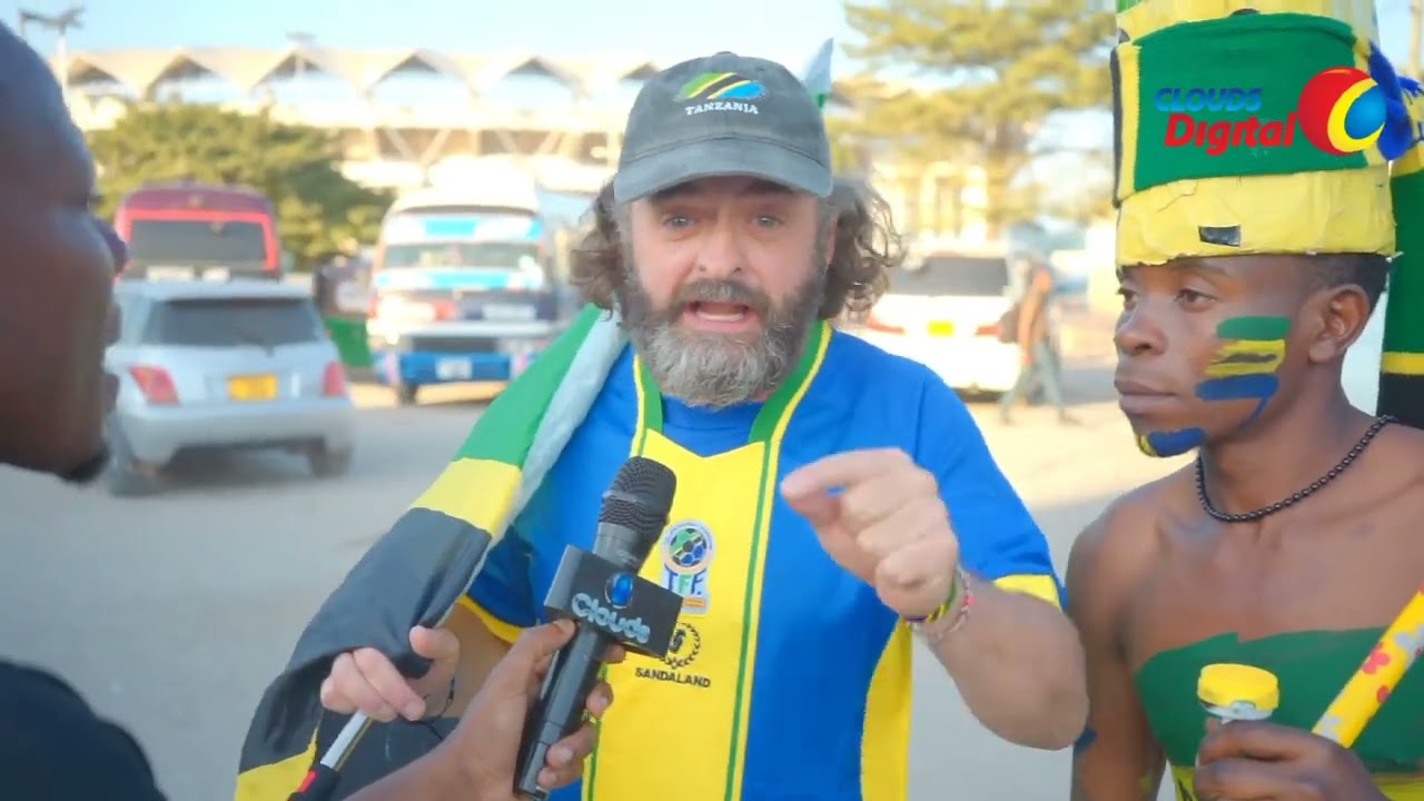 BONGO ZOZO AMPA ZAWADI YA MBWA MZIZE| ACHIZIKA NA BALAA LA TAIFA STARS KWENYE UFUNGUZI CHAN