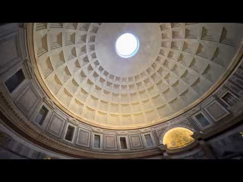 Pantheon 🇮🇹the most important old building in the world with its original roof intact.