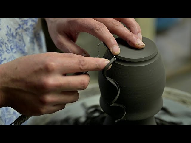 うず潮 手彫り 轆轤成形 Pottery making 渦巻き模様の陶器ができるまで-Studio MUSICA