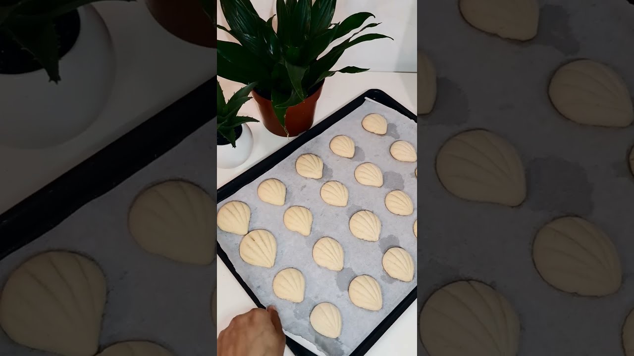 Crunchy Butter Biscuits with Peanut Twist | Easy Homemade Cookies🍪🥜