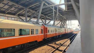554次 莒光號 本務E206 加掛兩節電源行李車 13:16 屏東開 2024.4.30 (編組補充:554:E206+40PKK10402+40PBK10403+8莒