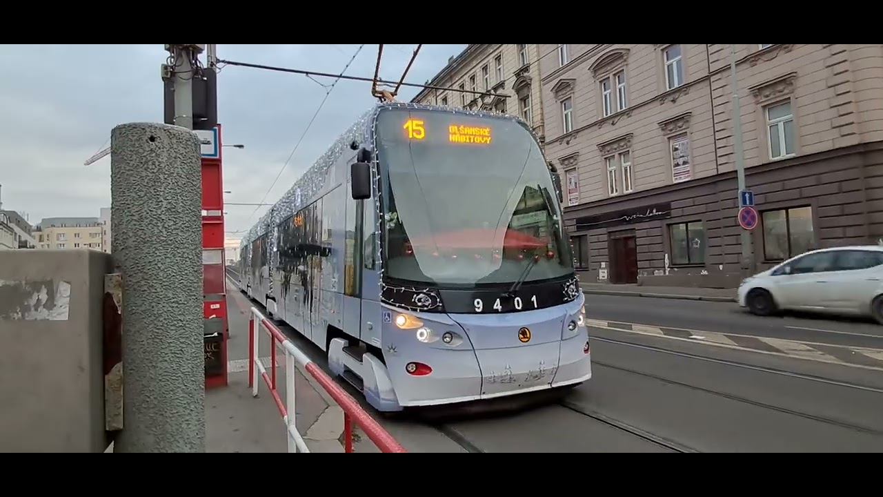 Odjezd Linka 15 ze zastávky U Zvonu (Vánoční 15T4 9401)