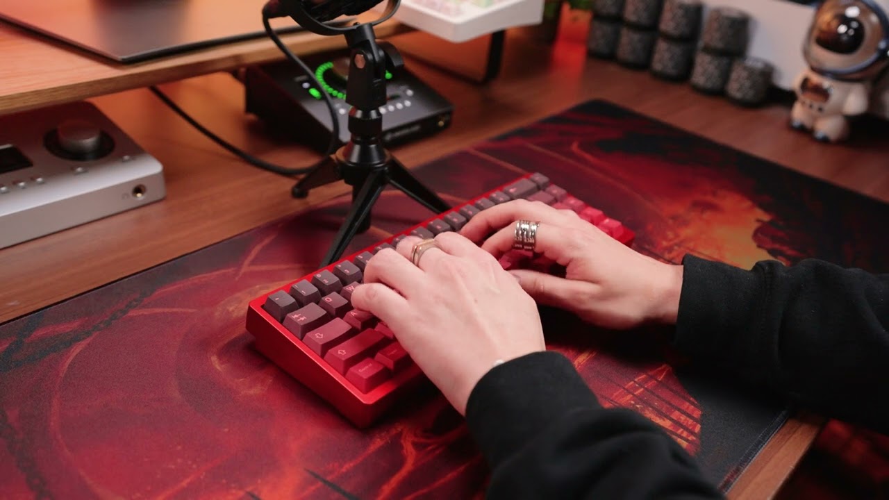 Chained Together PBT Keycaps | Kinetic Labs