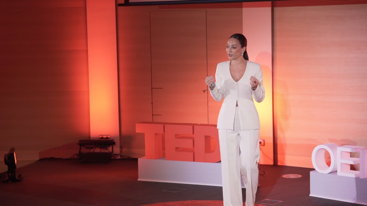 Where Are We Running To? | Hellen Teles | TEDxOeiras