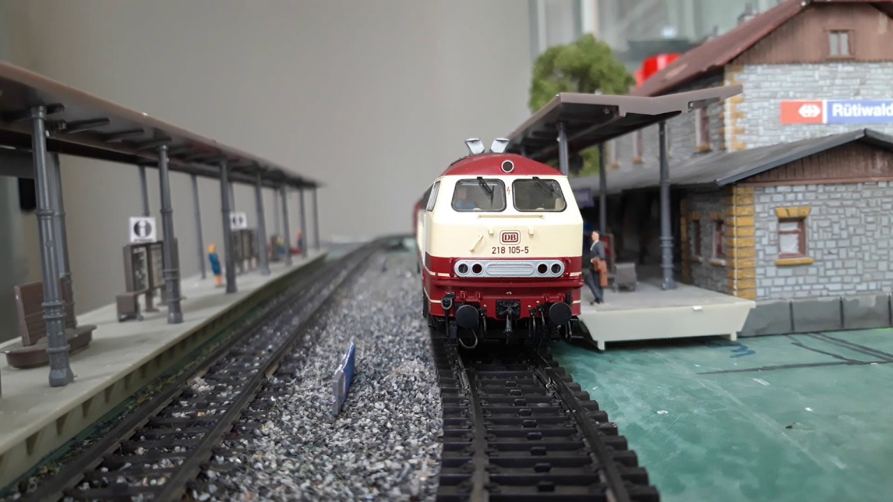 Vorstellung ESU Br 218 105-5 der Rauch ist besser zu sehen