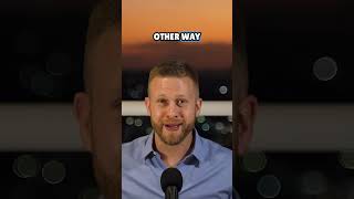 HOW CURRENCIES AFFECT STOCK RETURNS: Vietnamese Dong Example