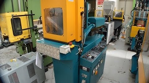 BOY 22SVH Vertical clamp with horizontal injection - insert moulding