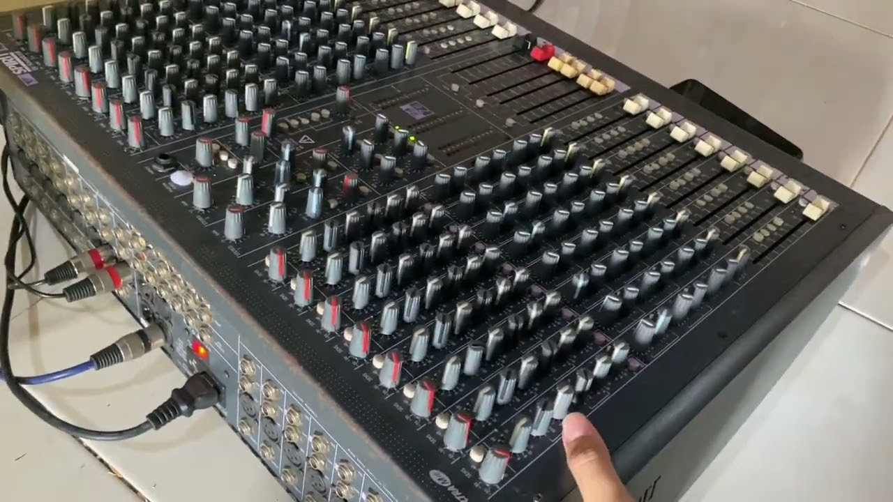 Soundcraft LX7 original England | Mixer analog idaman - YouTube