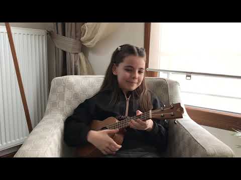 Zeynep Bastık - Ah Her Yerde Sen (Ukulele)