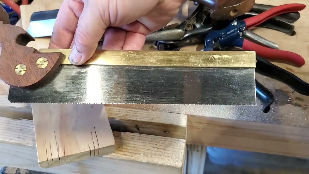 Blackburn Dovetail Saw Kit: Setting the teeth
