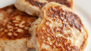 sourdough discard pikelets
A pikelet is kind of like a pancake from New Zealand! So good and so easy to make with sourdough discard.
PRINTABLE RECIPE & INSTRUCTIONS ► https://sugargeekshow.com/recipe/sourdough-pikelets/
RECIPE ► 1 cup sourdough discard unfed
1 teaspoon sugar
¼ teaspoon salt
½ teaspoon baking soda
1 Tablespoon butter
CHAPTERS ►
00:00 Intro
OTHER VIDEOS YOULL LOVE ►
Easy vanilla cake: https://youtu.be/pdd0EZ8HoZ4
Easy buttercream frosting: https://youtu.be/4CFLe1LiHbQ
Strawberry cake: https://youtu.be/BQqM916lyx0
ADD ME ON ►
Instagram: https://www.instagram.com/sugargeekshow
Website: https://sugargeekshow.com/
Pinterest: https://www.pinterest.com/sugargeekshow/
TikTok: https://www.tiktok.com/@sugargeekshow
Facebook: https://www.facebook.com/sugargeekshow sourdough discard pikelets