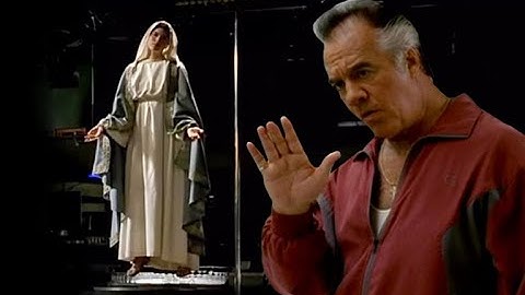 Paulie sees the Virgin Mary