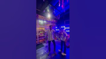 SILVER PLAY BUTTON KI PARTY WITH TEAM ❤️✌️#youtubeshorts #shots #love #funny #reeliteelit #viral